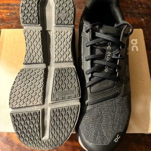 On Coudgo Running Shoes for men, size 10